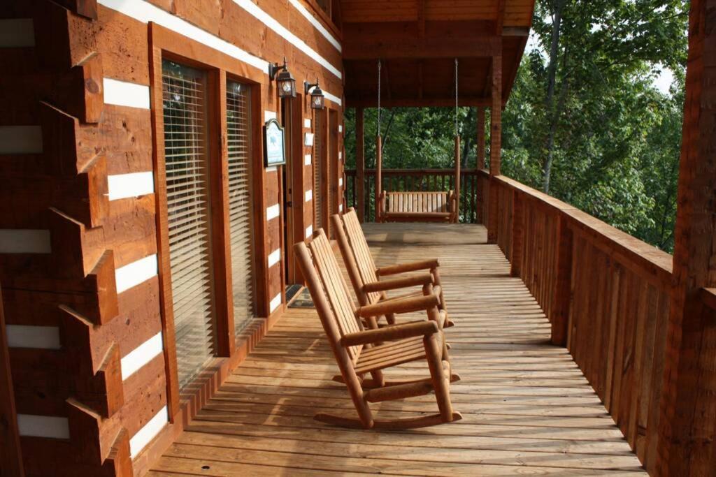 View! Private! Hot Tub,Pool Table,Fireplace,Relax! Sevierville Eksteriør billede