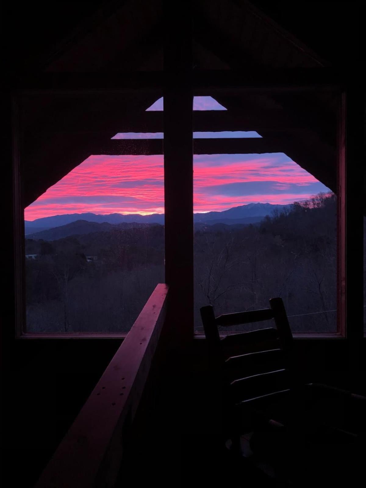 View! Private! Hot Tub,Pool Table,Fireplace,Relax! Sevierville Eksteriør billede